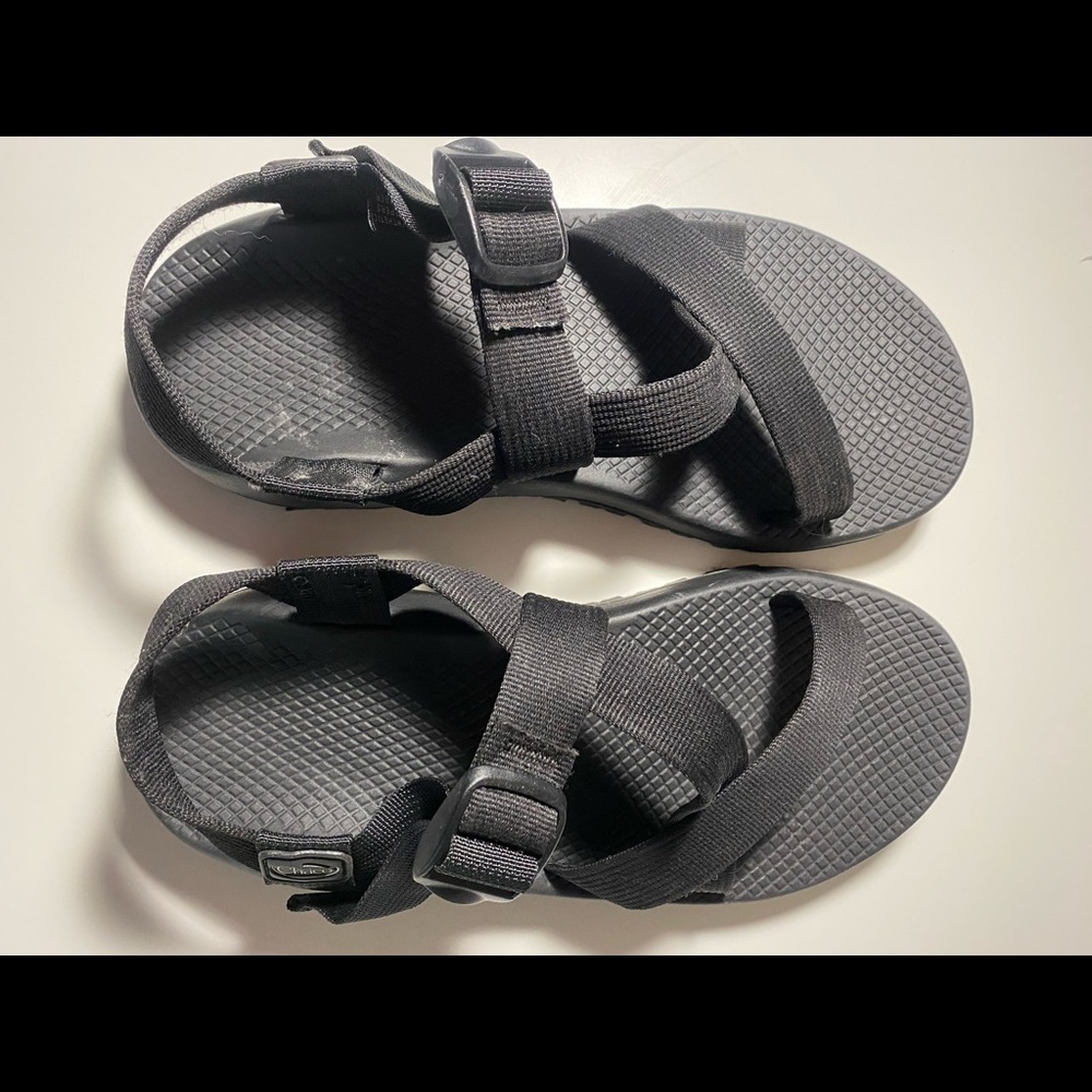 Men’s Chacos (sz 9) Z/1 - Vibram Sole